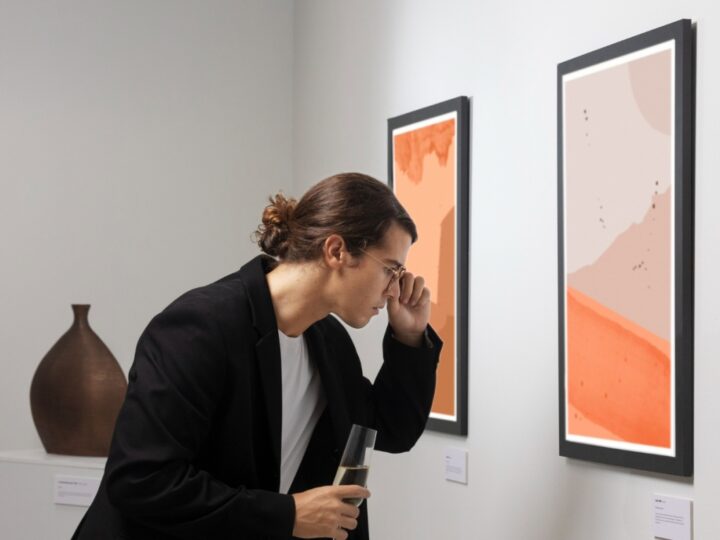 Wystawa zbiorowa "Synergia" w Galerii Sztuki SIMPLE – punkt kulminacyjny międzynarodowego pleneru malarskiego