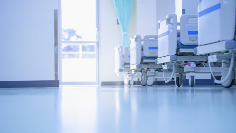 Zdrowi seniorzy w Pruszczu Gdańskim: inspirujące spotkanie z geriatra