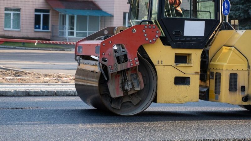 Zimowe utrzymanie dróg 2025/2026: kluczowe informacje, które musisz znać!