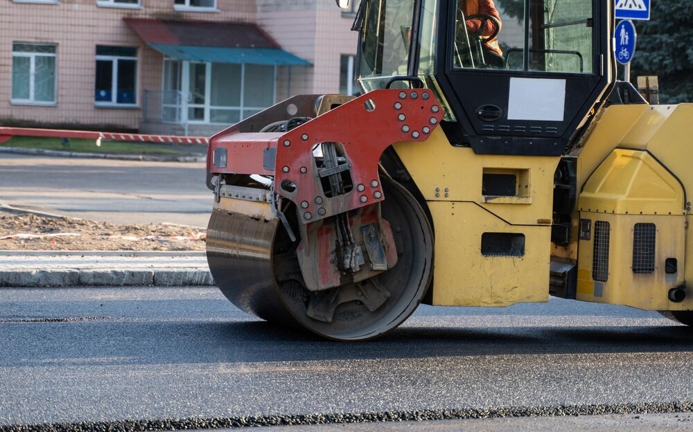 Zimowe utrzymanie dróg 2025/2026: kluczowe informacje, które musisz znać!