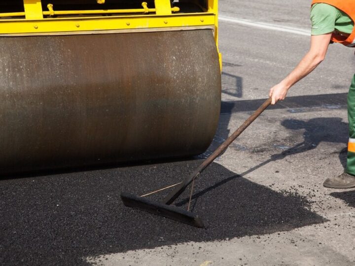 Ulica Szkolna w Kleszczewku otwarta – bezpieczna droga do nowej szkoły już dostępna!