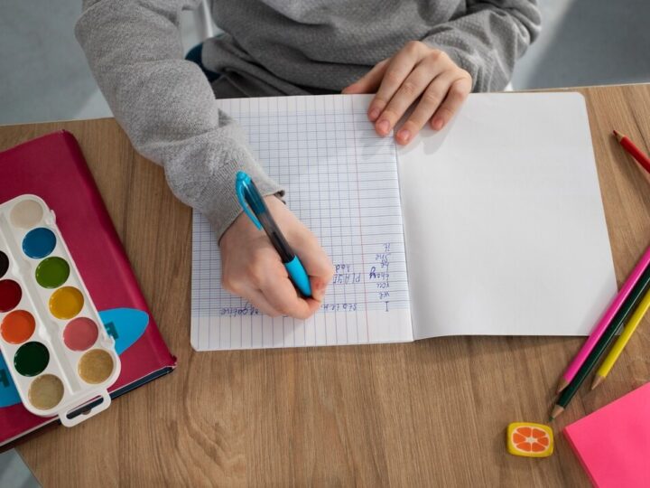 Pruszcz Gdański otrzyma nowoczesne laptopy i tablety dla uczniów dzięki umowie z Ministrem Cyfryzacji