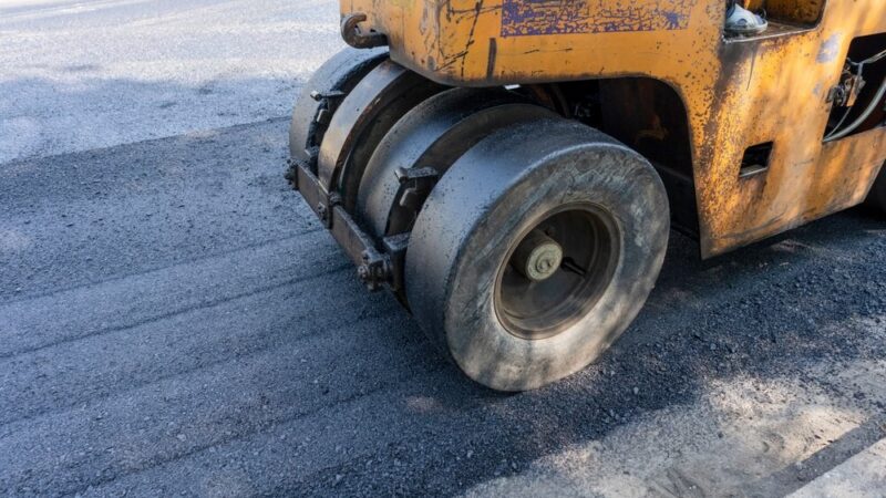 Zimowe utrzymanie dróg w mieście: 320 ton soli i 84 km pod stałą opieką