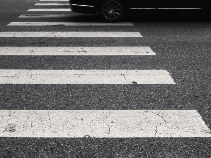 Śmiertelny wypadek drogowy w Goszynie: pieszy zginął na miejscu