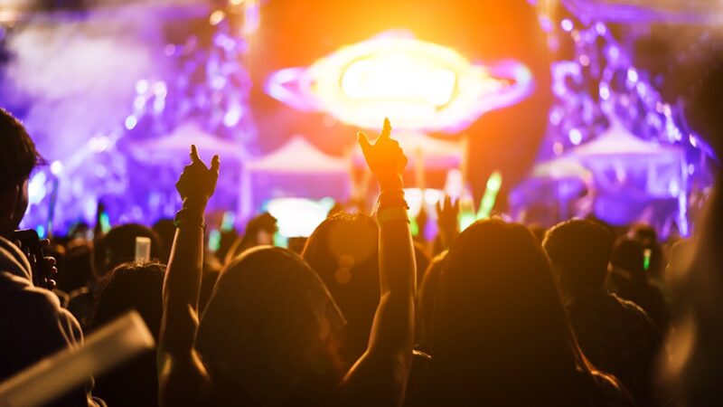 Muzyczne wspomnienia lat 80. ożyły w Gminie Cedry Wielkie