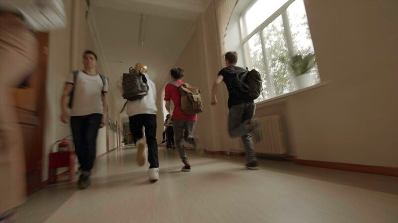 Zaufanie i granice: Jak wspierać nastolatków? Spotkanie dla rodziców w Gminie Pszczółki