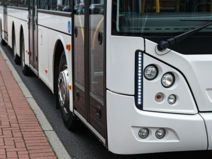 Bajkowy autobus 107 zaprasza na magiczną podróż z okazji Dnia Dziecka!