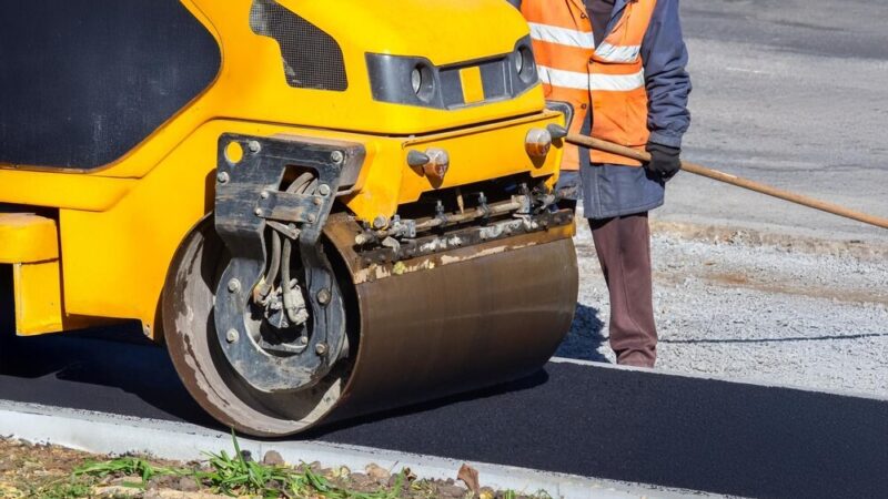 Ełganowo zyska nową ulicę Łąkową – umowa na projekt budowy podpisana