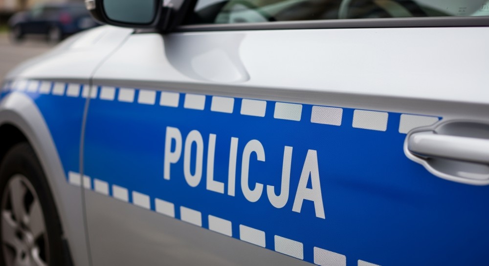 Policja w Pruszczu Gdańskim poszukuje sprawcy kradzieży konsoli do gier z lokalnego sklepu RTV