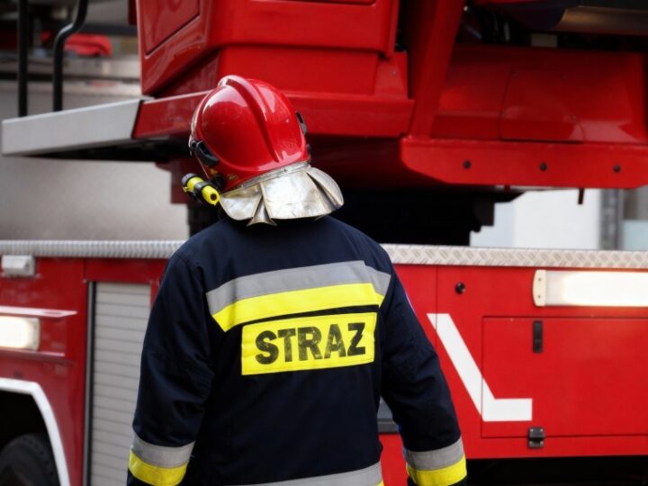 Sport i pasja strażaków w Pszczółkach: emocjonujące zawody na stadionie