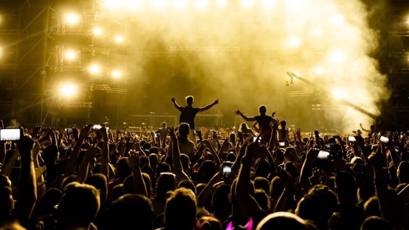 Przywidz Rock Festiwal: Muzyczne emocje i lokalna magia w sercu wydarzenia
