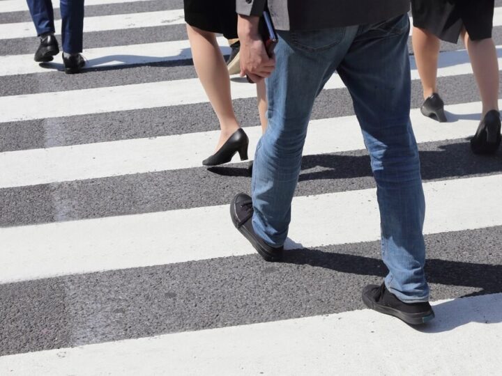 Nowy chodnik zwiększa bezpieczeństwo nad Jeziorem Otomińskim