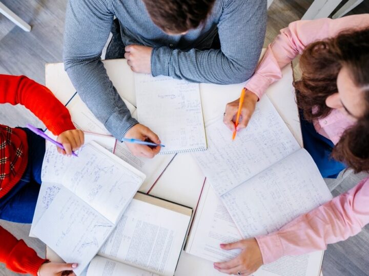 Ostatnia szansa na zaświadczenie dla uczniów i studentów – termin do końca października!