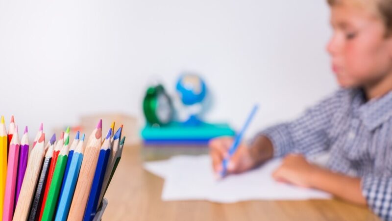 Cyfrowe wyzwania: warsztaty dla rodziców i nastolatków w Bielkówku