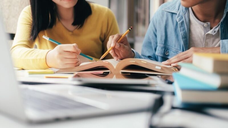 28 stypendiów dla uczniów z Cedrów Wielkich: Sukcesy w nauce i sporcie